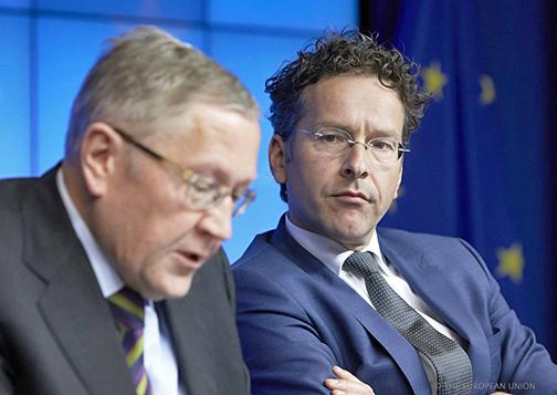 Eurogroup President Jeroen Dijesselbloem (right) with Chief Executive Officer Klaus Regling