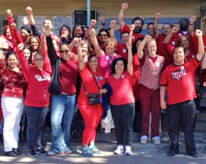 Teachers at Budlong Avenue Elementary School join UTLA’s faculty meeting boycott