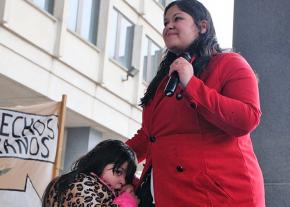 Lymarie Deida demands the release of her husband Alex Carrillo from ICE detention