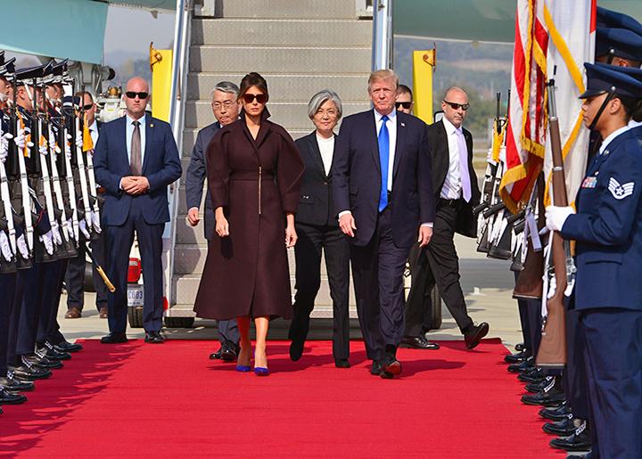Donald Trump and Melania Trump arrive in South Korea