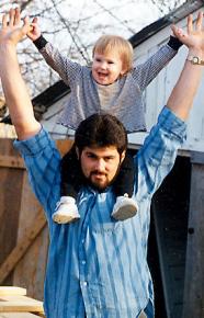 Cameron Todd Willingham with his daughter Amber