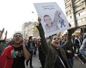 Hundreds of thousands of protesters fill the streets of Cairo calling for Mubarak to step down