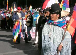 Protesters on the march through LaPaz in 2005