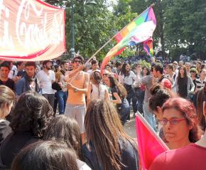 Protesters fill Taksim Square in central Istanbul