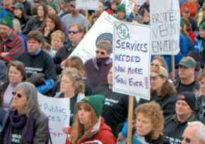 VSEA members protest Gov. Peter Shumlin's drastic budget cuts
