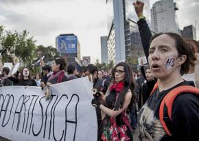 A march for the return of the 43 students disappeared from Ayotzinapa