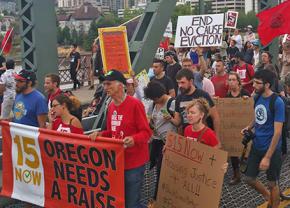 Fight for 15 activists take their message through Portland