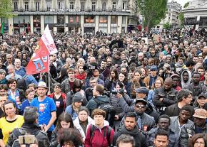 Thousands demonstrate in Paris against austerity the day after Emmanuel Macron's victory