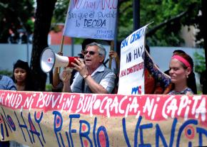 Socialists mobilize for a protest in Caracas