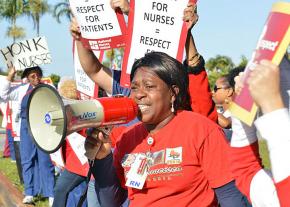 Striking nurses build solidarity on the picket line