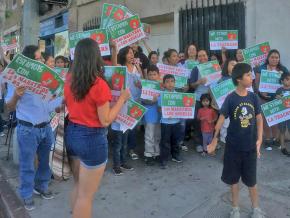 The community comes out in support of United Teachers Los Angeles