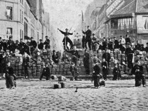 On the barricades during the Paris Commune